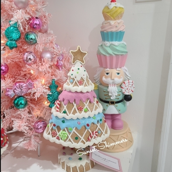 cupcakes & cashmere Other - 13" Cupcakes & Cashmere Pastel Sugar Icing Gingerbread Tree Star Peppermint New
